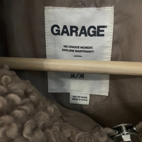 GARAGE BeigeTeddy Sherpa Zip Jacket Fully Lined Women’s Size Medium - Picture 3 of 6